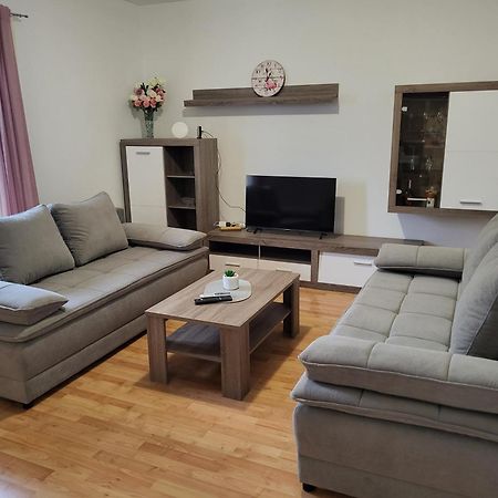 Apartmani Goga Starigrad Paklenica Exteriér fotografie