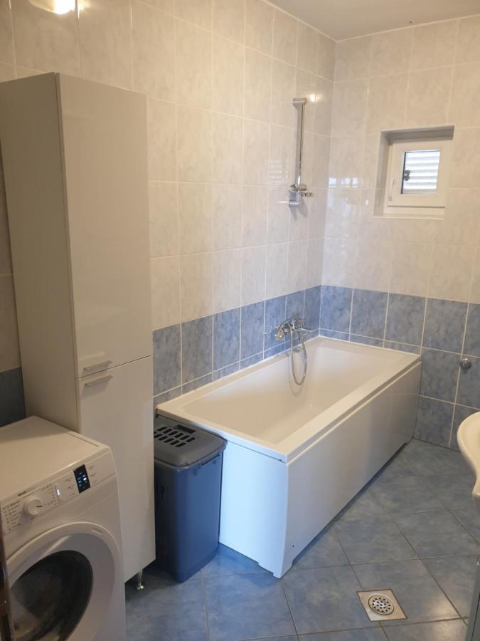 Apartmani Goga Starigrad Paklenica Exteriér fotografie