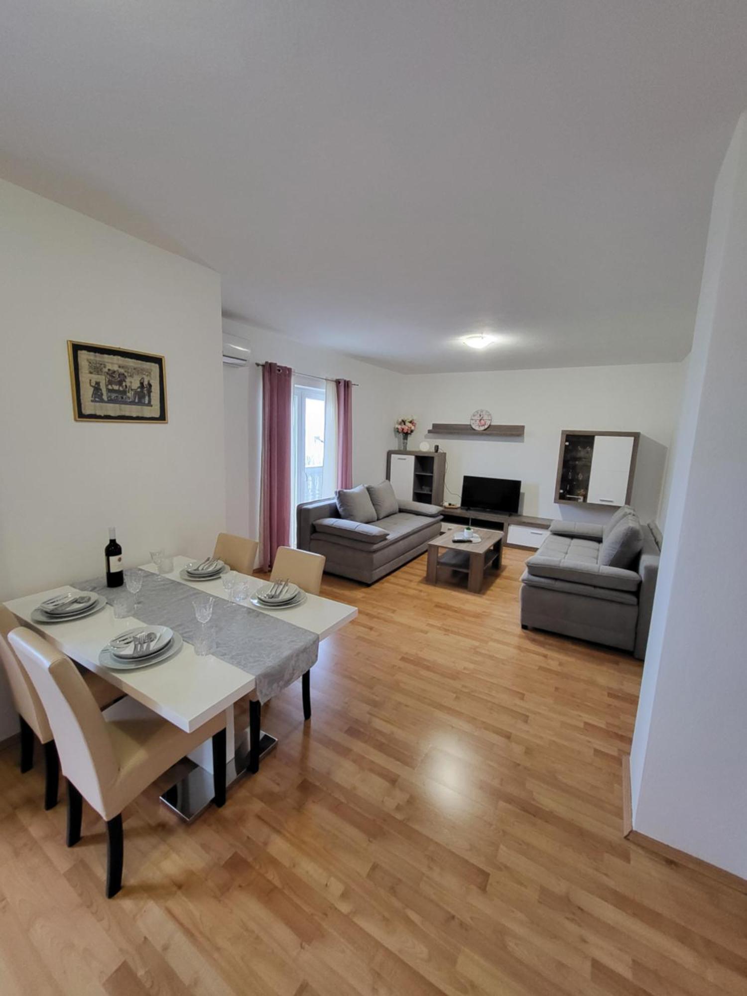 Apartmani Goga Starigrad Paklenica Exteriér fotografie
