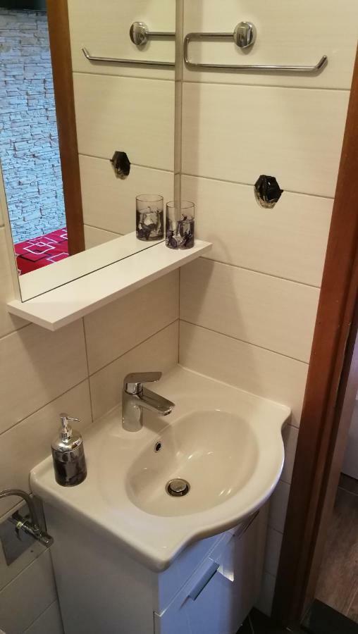 Apartmani Goga Starigrad Paklenica Exteriér fotografie